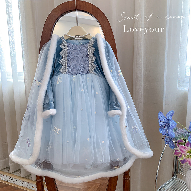 Robe de princesse, beaux vêtem - Winter Clothing Activity avis et prix